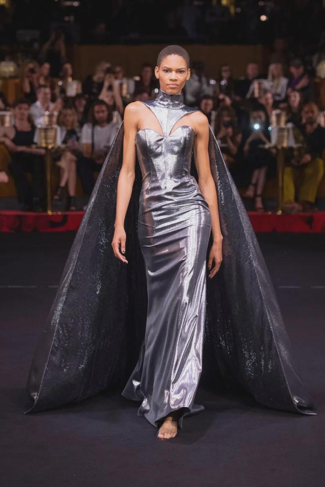 长款连衣裙40款 女性魅力爆棚的Alexis Mabille 2024年秋冬高级定制系列(图15)