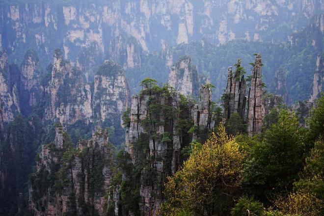 星空体育：12月去张家界旅游5天自由行本地向导路线规划经历记录分享！(图2)